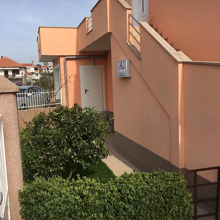 Niko Apartment
