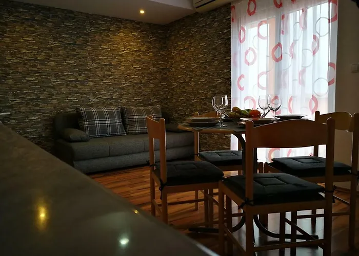 דירה Niko זאדאר